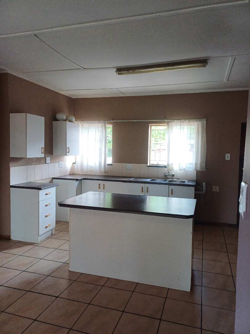 To Let 3 Bedroom Property for Rent in Willows Free State